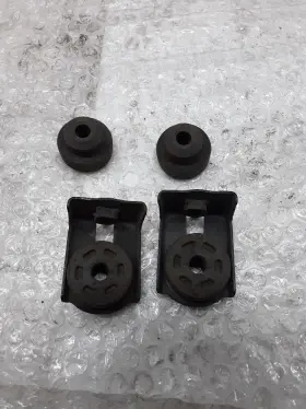 685.AC1K01 ACURA Ac Condenser Bushing Brackets Cl