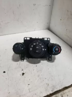 AE8Z19980A FORD Temperature Control Ac Fiesta