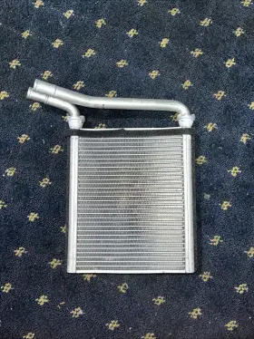 9010511 APDI Hvac Heater Core Im CT200H Corolla Prius RAV4