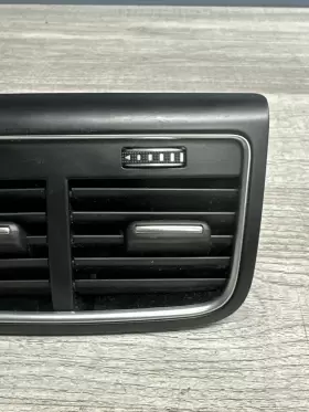 8K0819203J AUDI Rear Center Air Vent A4 A5 B8 #3