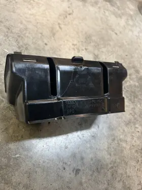 8K0819513B AUDI Joint Connector Air Separator Duct A4 S4 #3