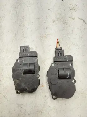 23032011 BMW Hvac Ac Heater Flap Blend Door Actuator Motor X3 #2