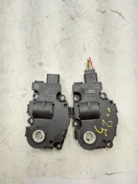 23032011 BMW Hvac Ac Heater Flap Blend Door Actuator Motor X3