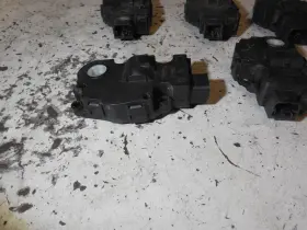 410474640 BMW Heater Air Flap Actuator Motor Set 328I E90 #3
