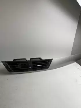5285061 BMW Center Dash Bezel Vents 328I E90