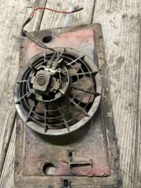 61111371594 BMW Heater Core Box Cover E10