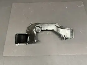 64119129300 BMW Right Footwell Air Duct Lhd Hvac Pipe Tube X5