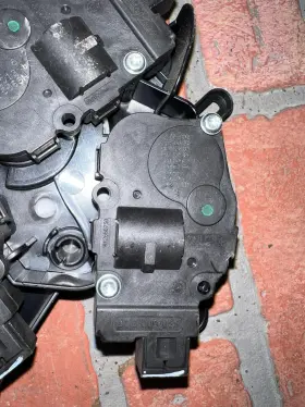 T1012898M BMW Lh Heater Ventilation Actuator Motor #3