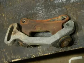 1482012 CADILLAC Air Conditioning Compressor Front Bracket #3