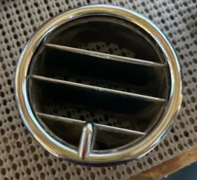 1483191 CADILLAC Vent