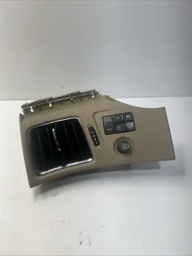 605085 CADILLAC Left Driver Ac Vent Grill Bezel Cts