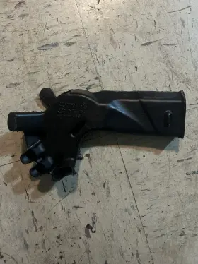 15762753A CHEVROLET Dash Lower Hvac Air Duct Heater Chevy Gmc