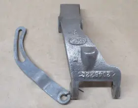 2048220 CHEVROLET Alternator Bracket Set 427CI Gm Gmc Chevy #2