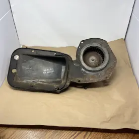 3846352 CHEVROLET Heater Fan Blower Box Gm Corvette