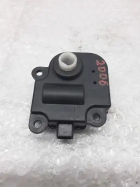 685.GM1C06 CHEVROLET Heater Blend Door Actuator Motor #2