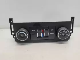 SUBURBN15 CHEVROLET TRUCK Temperature Control Manual Option