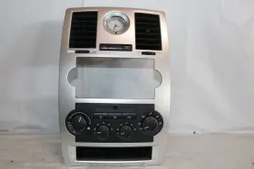 655-01900 CHRYSLER Ac Heater Temperature Control Clock 300