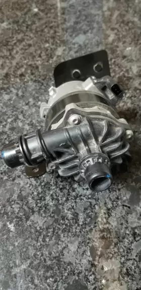 68237837AA CHRYSLER Electric Coolant Pump Pacifica #2