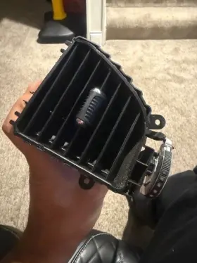 6EC061X9AC-B CHRYSLER Rh Center Dash Air Vent Pacifica