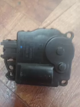 CP903002 CHRYSLER Air Flap Motor Actuator Town Country #2