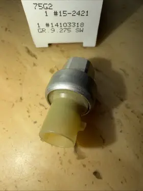 15-2421 DELCO Nos High Pressure Switch Gm