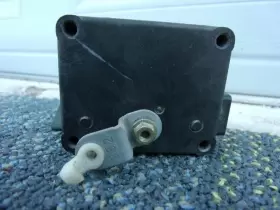 063700-3780 DENSO Air Door Actuator Bracket Zj Jeep Cherokee #2