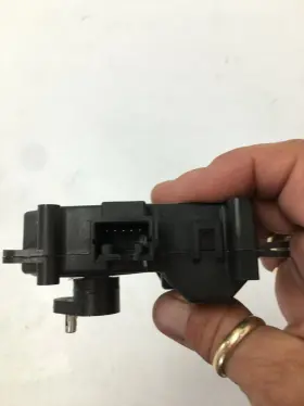 063700-8201 DENSO Heater Ac Blend Door Actuator Cts Cadillac #3