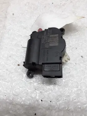 685.CH2D13 DODGE Heater Flap Blend Door Actuator Dart #2