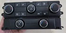 P55111805AI DODGE Town Climate Temperature Control Country