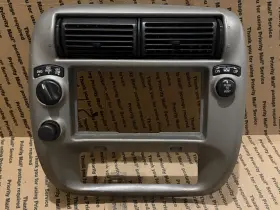 Ford 1l5x-3504302-he 1995-2004 Ranger Oem Center Dash Bezel 4wd Lighter Gray