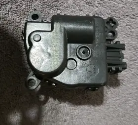 4L3H19E616CA FORD Blend Door Motor Freestar Monterey