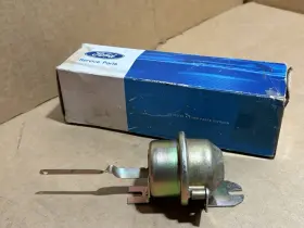 C6VY-18A318-B FORD Heat Door Vacuum Motor Lincoln Continental