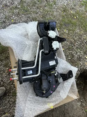 JL1Z-19850-AJ FORD Ac Heater Evaporator