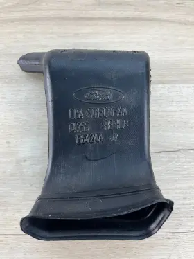 S018C16 FORD Air Duct Vent Escape