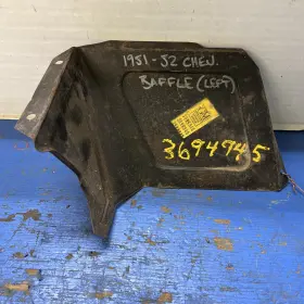 3694945 GENERAL MOTORS Nos Left Air Intake Duct Baffle Gm