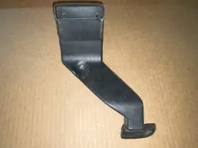 3940249 GENERAL MOTORS Center Gauge Air Heater Outlet Duct