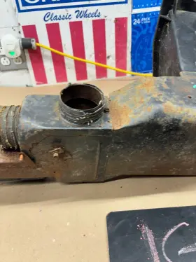 3945842 GENERAL MOTORS Heater Core Box Underdash C10 K10 K5 #3