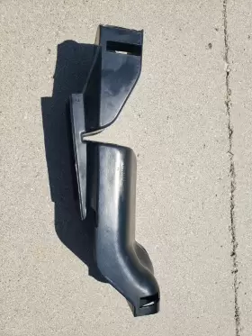 3963797 GENERAL MOTORS Floor Air Conditioning Heater Ac Duct