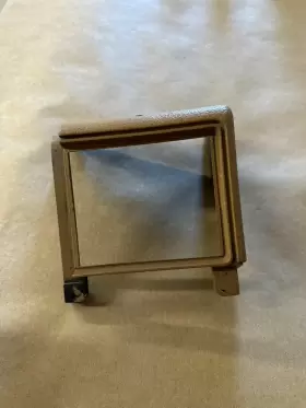 3972001 GENERAL MOTORS Left Lower Dash Vent Bezel Housing Lh #3
