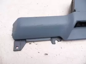 3979770 GENERAL MOTORS Lower Dash Lap Vent Mount Passenger Rh #2
