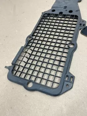 8800774 GENERAL MOTORS Cowl Firewall Vent Screen Camaro #2