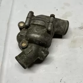 1272030574 GENUINE MERCEDES Thermostat Housing W110