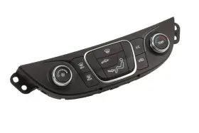 15-74947 GM Heating Air Conditioning Control Panel