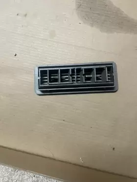 15675652 GM Roof Air Vent Deflector Chevy Gmc #2