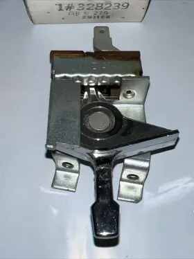 328239 GM Nos Heat Air Switch Chevy Gmc Suburban Blazer Jimmy