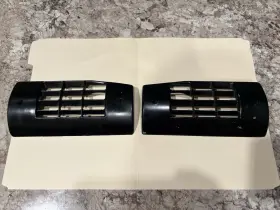 3820127 GM Convertible Front Floor Vent Registers Chevy Monza