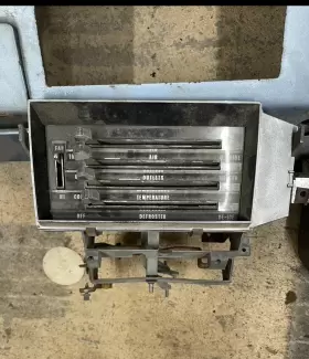 EVA-28-67B GM CHEVROLET HARRISON El Air Conditioning Dash #3