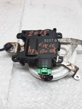 685.HO1D15 HONDA Heater Door Blend Actuator Civic #2
