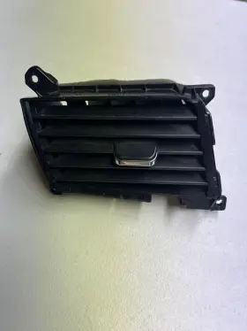 77615-TK8-A010-20 HONDA Center Left Dash Air Vent Odyssey