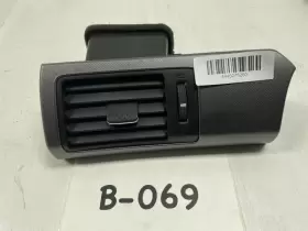 77620-T2F-A0 HONDA Left Driver Dash Air Vent Grille Lx Accord
